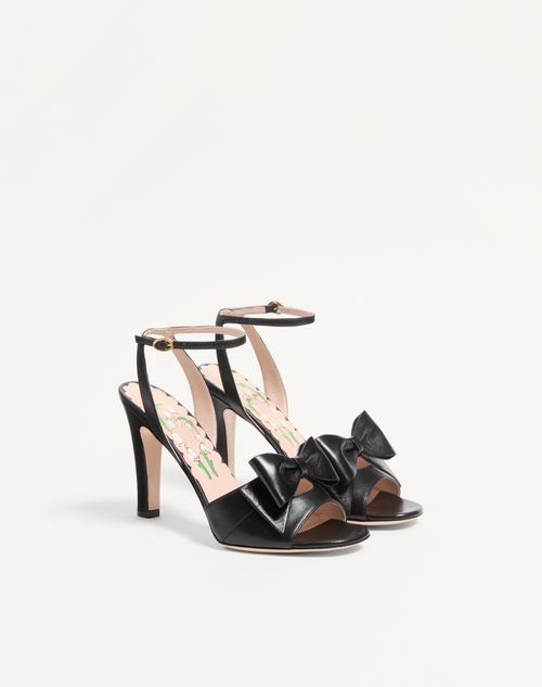 Valentino Garavani - Bowow Kidskin Sandal 95mm - Black - Woman - Sandals